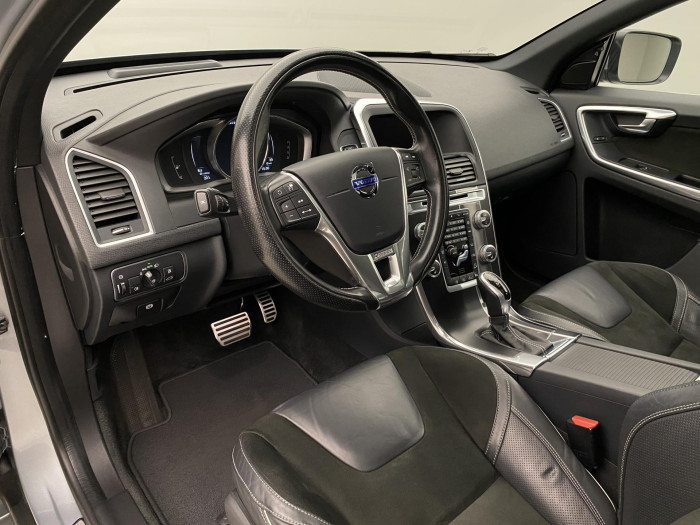 Volvo XC60 D5 AWD R-DESIGN AUT PANORAMA 2.4 d Panorama