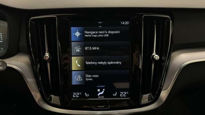 Volvo V60 T6 RECHARGE AWD REZERVACE