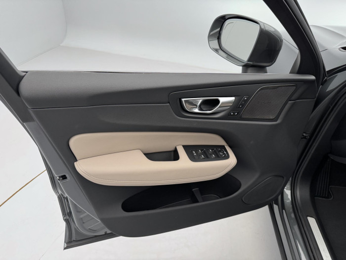 Volvo XC60 B5 AWD AUT BRIGHT PLUS