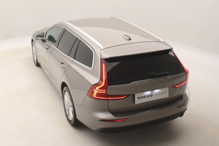 Volvo V60 D3 MOMENTUM AUT CZ  REZERVACE 2.0 d Momentum