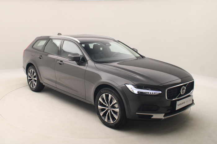 Volvo V90 CC B4 AWD PLUS AUT CZ 1.maj