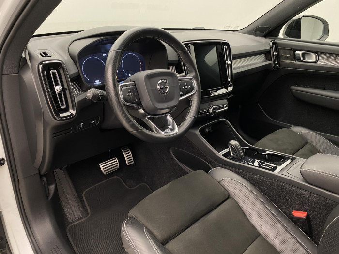 Volvo XC40 D4 AWD R-DESIGN AUT 2.0 d