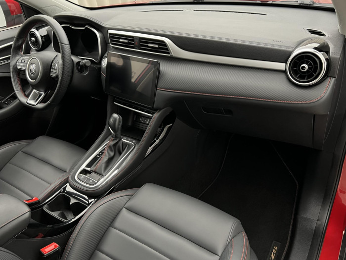 MG ZS 1.0T EXCLUSIVE AUT CZ 1.maj. 1.0 Exclusive