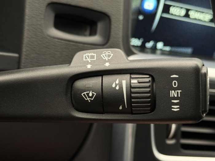 Volvo V60 D2 MOMENTUM NAV 1.6 d Momentum