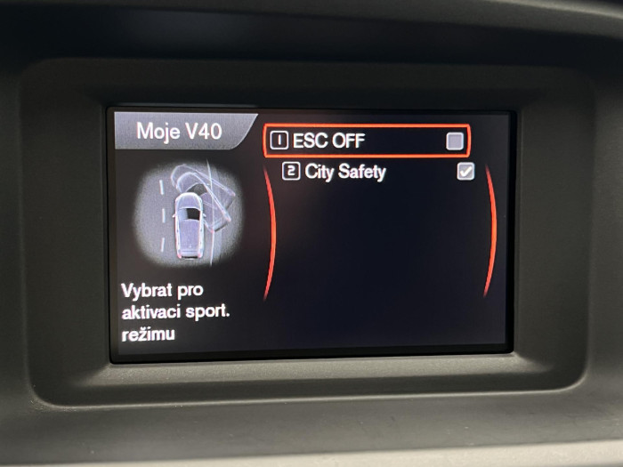 Volvo V40 T2 MOMENTUM AUT CZ 1.5 Momentum