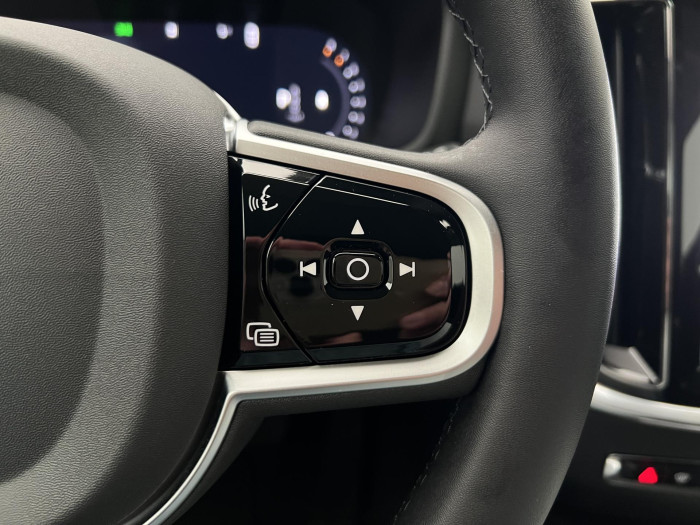 Volvo V60 B4 BRIGHT PLUS