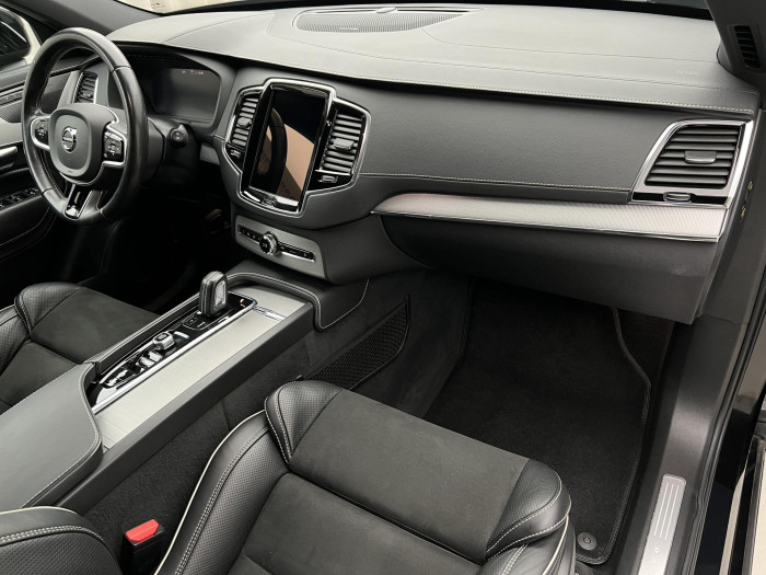 Volvo XC90 B5 AWD R-DESIGN AUT CZ