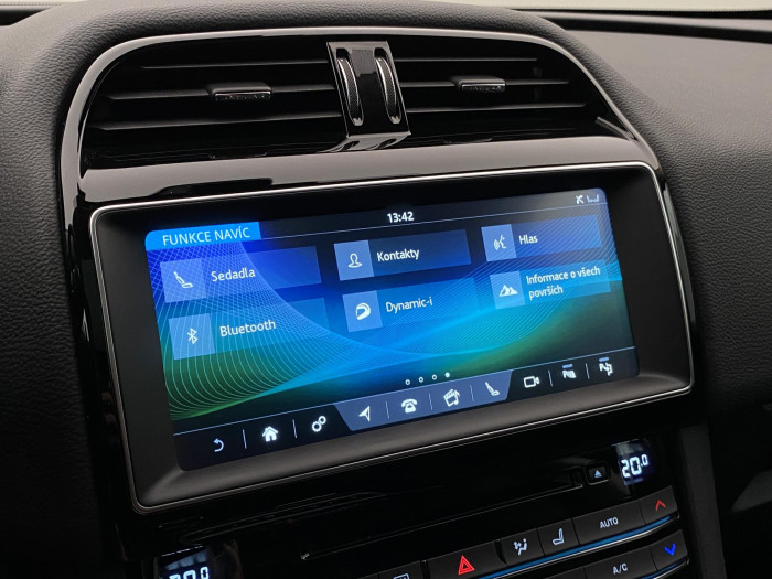 Jaguar F-Pace 30d S AWD AUT CZ REZERVACE 3.0 d