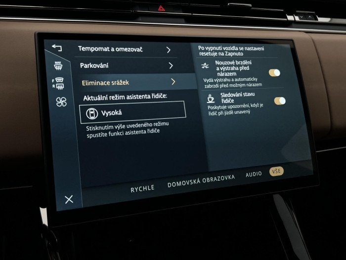 Land Rover Range Rover Sport D300 DYNAMIC SE REZERVACE 3.0 d Dynamic SE