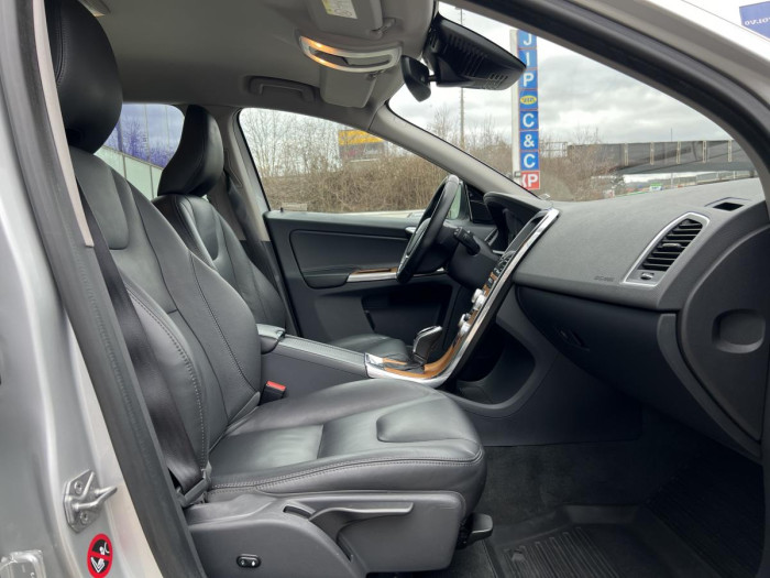 Volvo XC60 D4 AWD LUXURY EDITION Aut CZ 2.4 d Luxury Edition