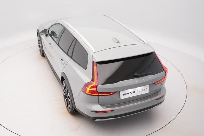 Volvo V60 CC B5 AWD PLUS BRIGHT 1.maj