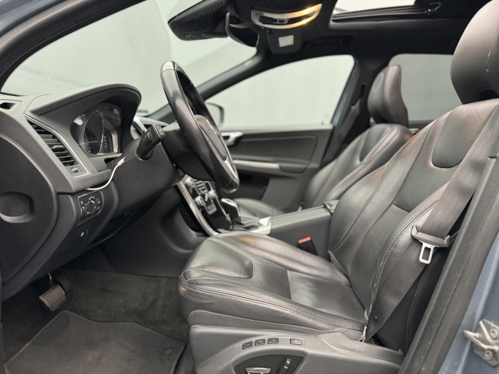 Volvo XC60 D4 AWD MOMENTUM AUT 2.4 d Momentum