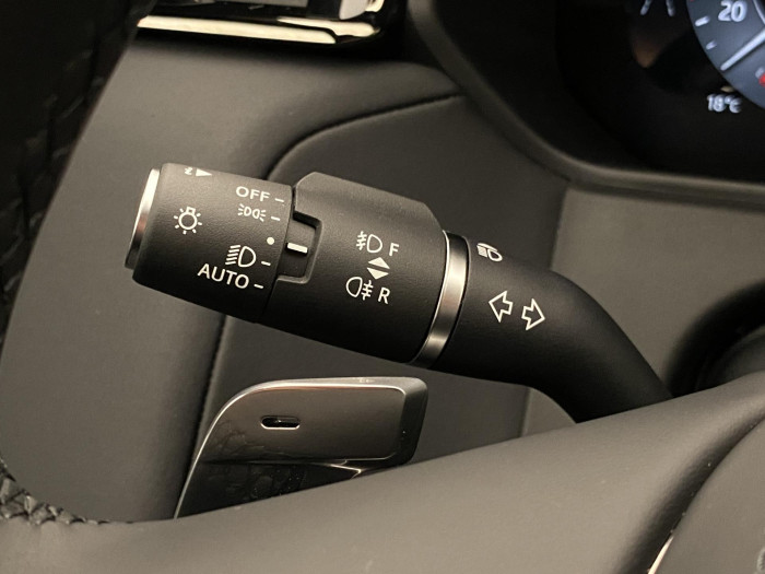 Land Rover Range Rover Velar D300 DYNAMIC SE AWD AUT 3.0 d Dynamic SE