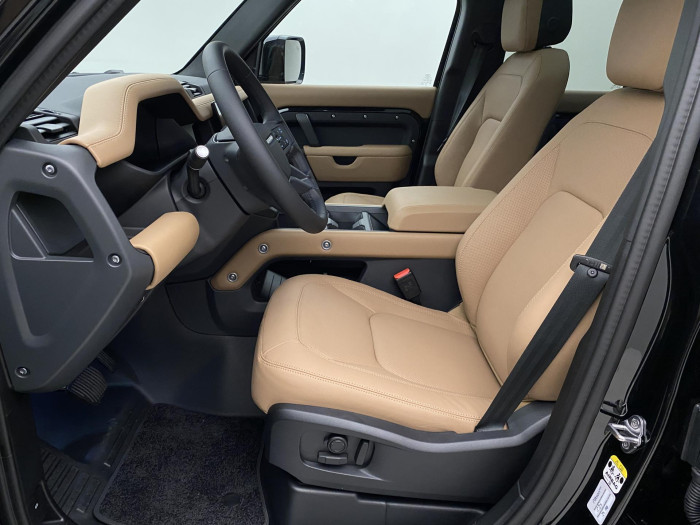 Land Rover Defender 110 D300 X-DYNAMIC HSE AWD AUT 3.0 d Dynamic