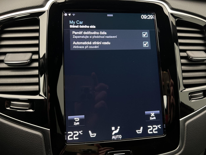 Volvo XC90 B5 AWD R-DESIGN 7MÍSTNÁ AUT