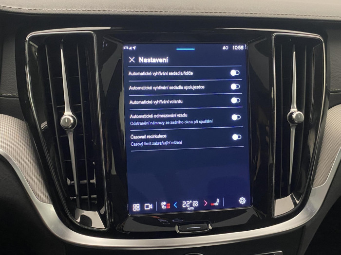 Volvo S60 B5 AWD ULTIMATE DARK AUT CZ