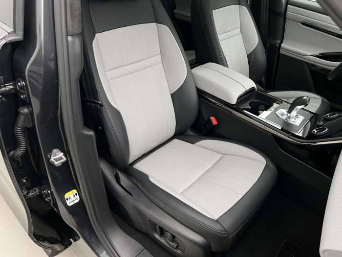 Land Rover Range Rover Evoque P300 HST AWD AUT CZ