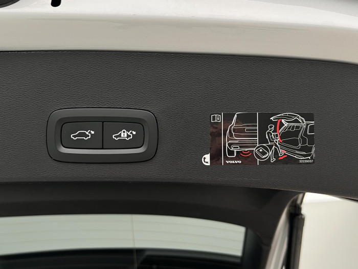 Volvo XC40 T5 RECHARGE R-DESIGN AUT