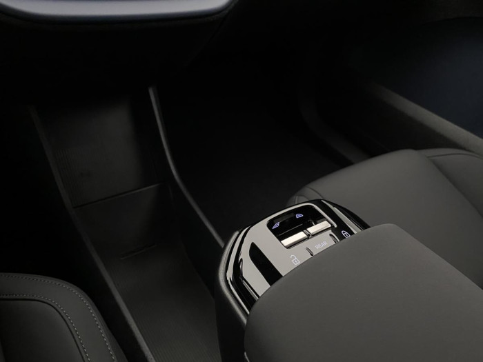 Volvo EX30 PURE ELECTRIC RECHAR. CORE RWD