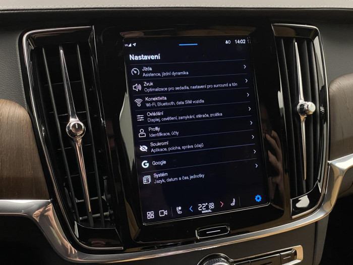 Volvo V90 B4 AWD ULTIMATE AUT REZERVACE