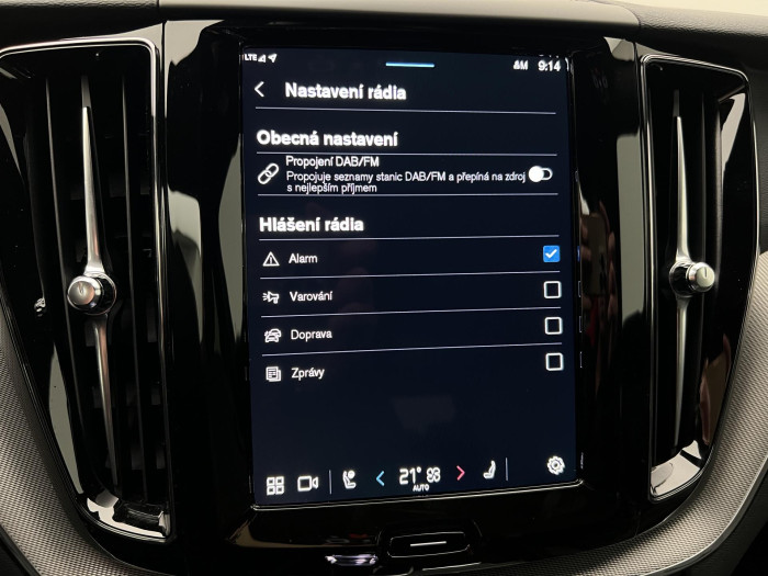 Volvo XC60 T6 AWD RECHARGE PLUS DARK AUT