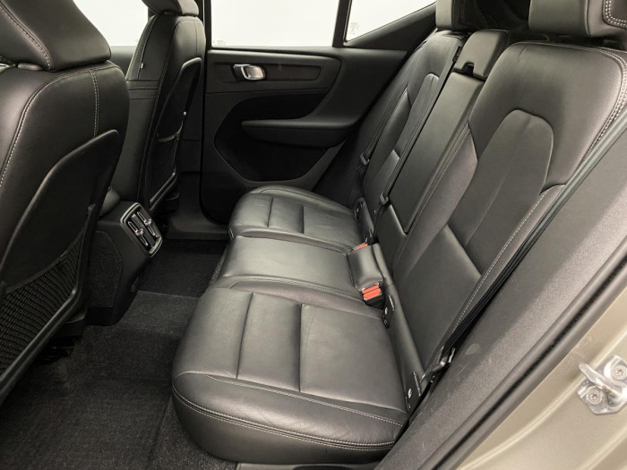 Volvo XC40 D3 INSCRIPTION REZERVACE 2.0 d