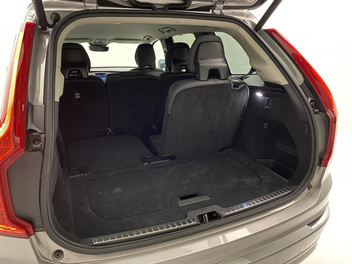 Volvo XC90 B5 AWD PLUS BRIGHT AUT CZ 7m