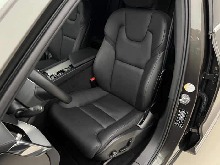 Volvo XC60 B4 AWD INSCRIPTION AUT 1.maj.