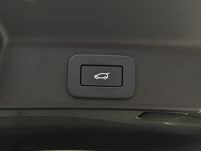 Jaguar F-Pace 250 AWD HSE AUT 1.maj.