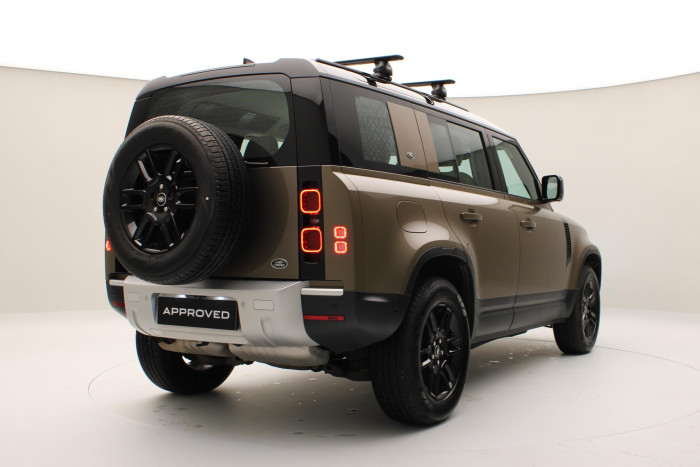 Land Rover Defender D250 AWD SE AUT CZ 3.0 d SE