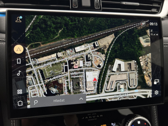 Jaguar F-Pace 250 AWD HSE AUT 1.maj.