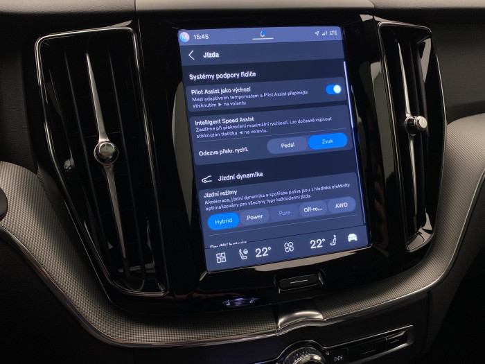 Volvo XC60 T6 AWD PLUG-IN DARK PLUS AUT