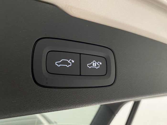 Volvo V60 B4 AUT DARK PLUS