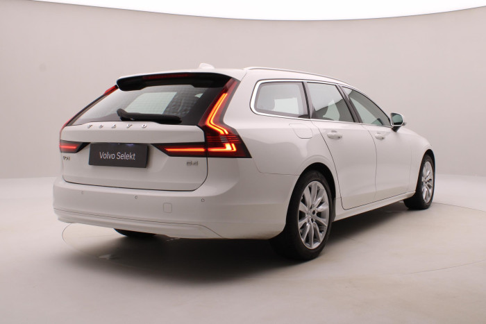 Volvo V90 B4 MOMENTUM AUT CZ 2.0 Momentum