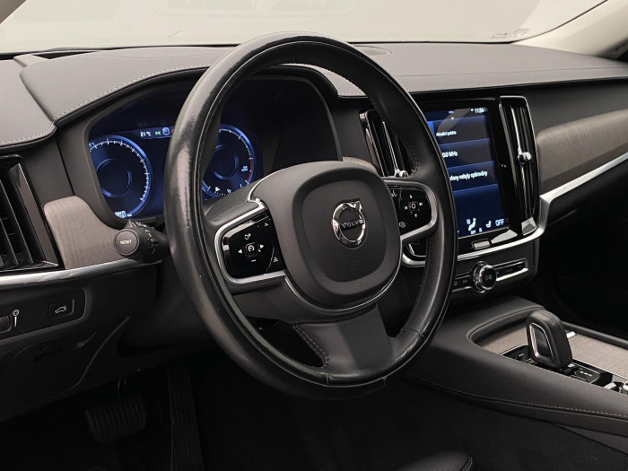 Volvo V90 CC B5 AWD MOMENTUM AUT CZ 2.0 CC CC Momentum