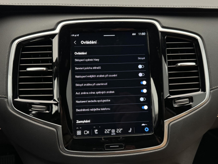 Volvo XC90 T8 AWD RECHARGE ULTIMATE DARK