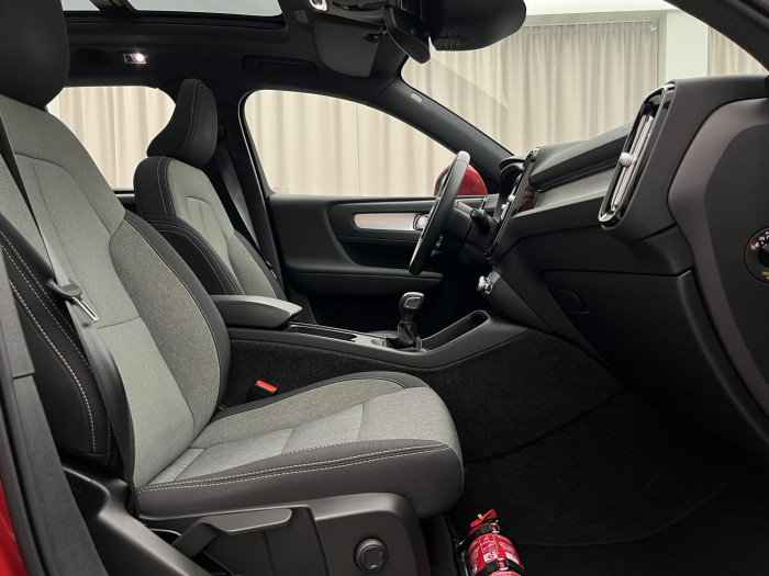 Volvo XC40 T2 MOMENTUM PRO 1.maj. 1.5 Momentum