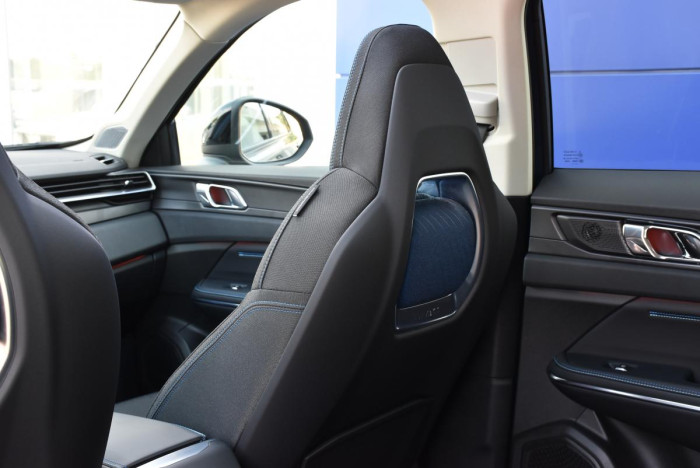 Lynk & Co 01 PHEV DCT AUT 1.maj.