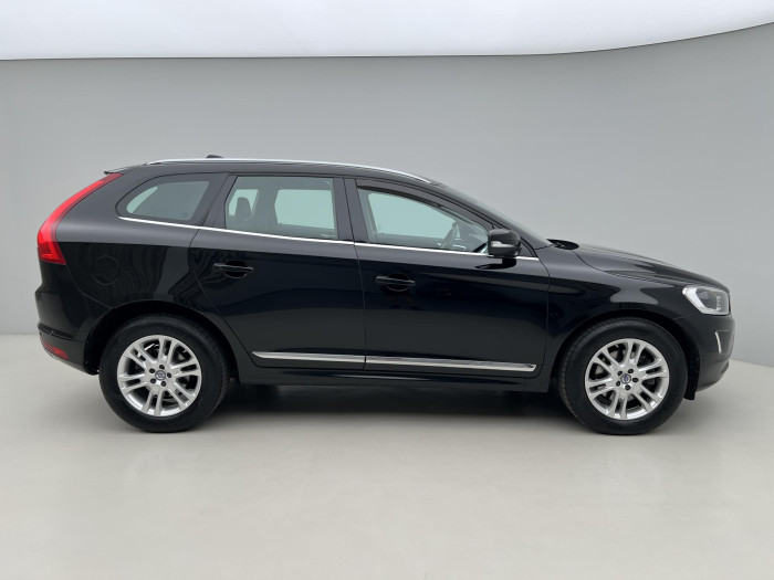 Volvo XC60 D5 AWD SUMMUM AUT CZ 2.4 d Summum