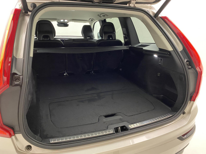 Volvo XC90 B5 AWD DARK PLUS AUT CZ