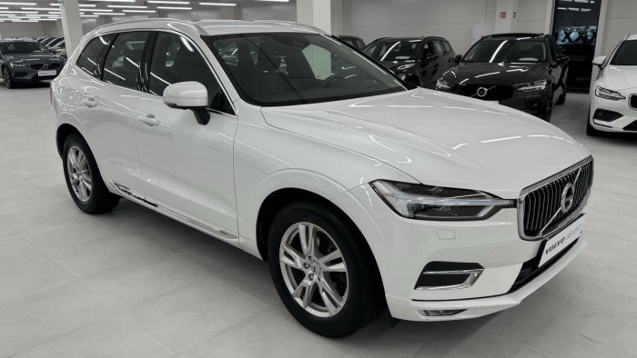 Volvo XC60 T5 AWD INSCRIPTION REZERVACE