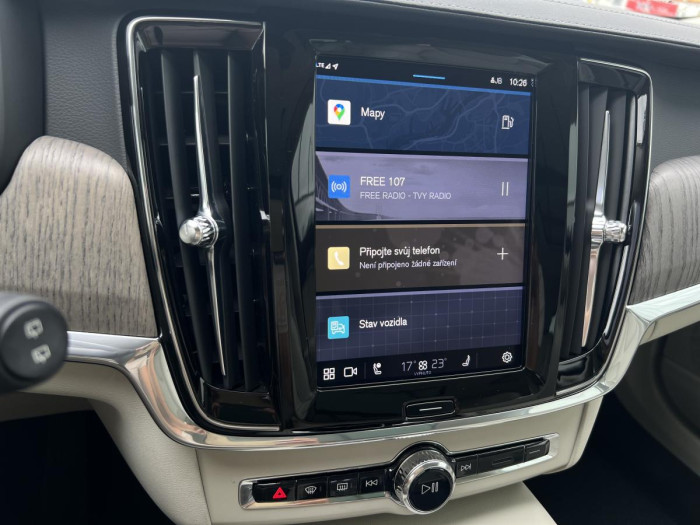Volvo V90 CROSS COUNTRY B5 AWD REZERVACE