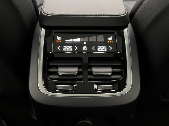 Volvo XC90 T8 AWD RECHARGE ULTRA DARK AUT