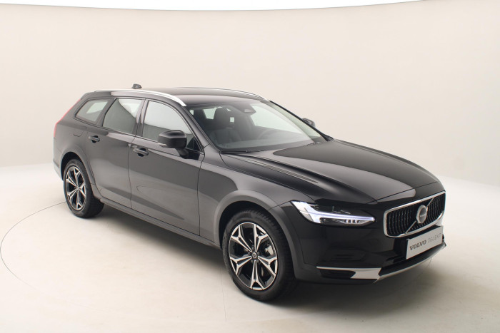 Volvo V90 CC B4 AWD PLUS AUT CZ 1.maj.