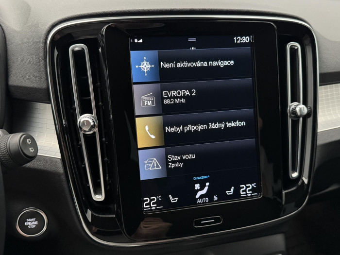 Volvo XC40 B4 MOMENTUM AUT CZ 2.0 Momentum