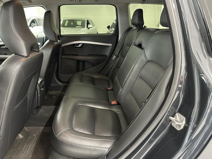 Volvo V70 D4 AWD SUMMUM AUT REZERVACE 2.4 d Summum