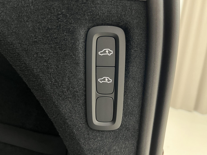 Volvo XC90 T8 AWD RECHARGE ULTRA DARK AUT