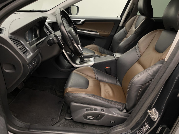 Volvo XC60 D5 AWD SUMMUM AUT CZ 2.4 d Summum