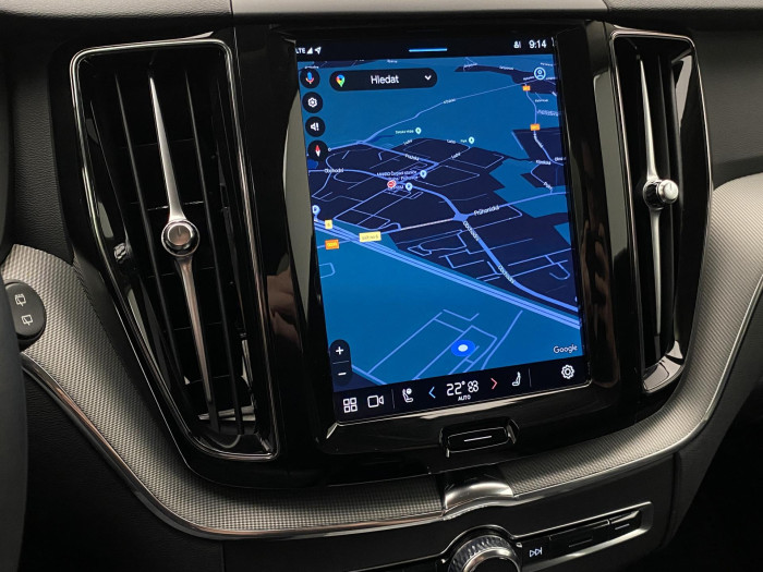 Volvo XC60 B4 AWD PLUS DARK AUT CZ