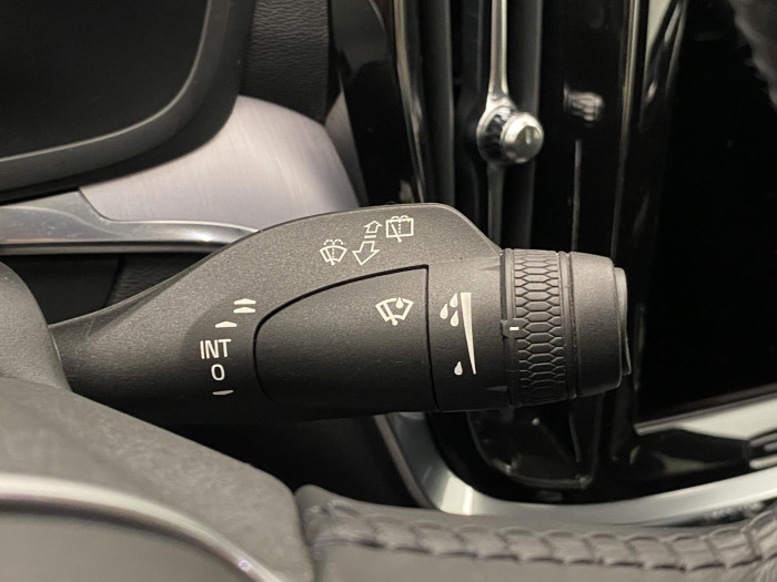 Volvo V60 B4 MOMENTUM AUT 2.0 Momentum